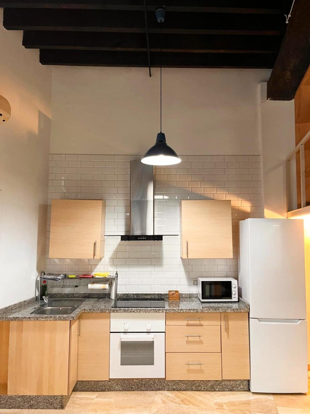 Inhome Central Studio Montilla Luaran gambar